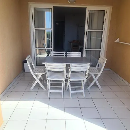 Le Petit Bleu Apartament