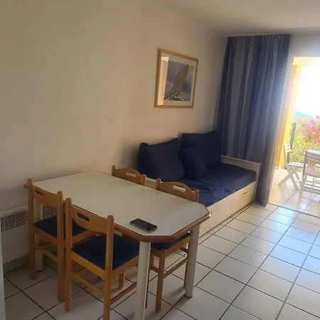 Le Petit Bleu Apartament